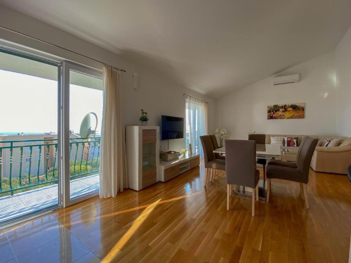 Hotel Apartman Ivan Makarska Exterior foto