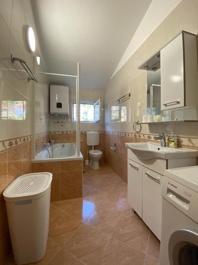 Hotel Apartman Ivan Makarska Exterior foto