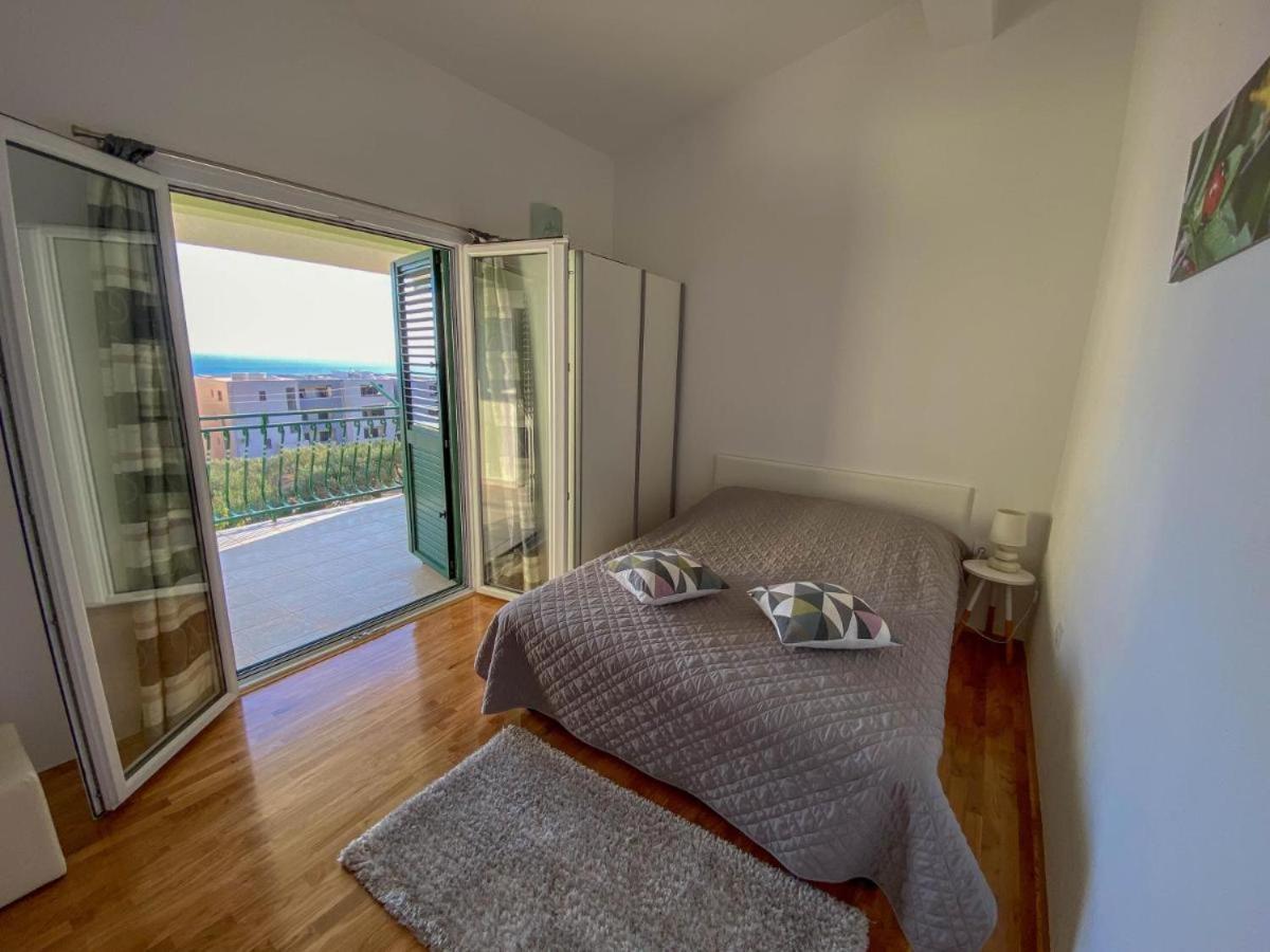 Hotel Apartman Ivan Makarska Exterior foto